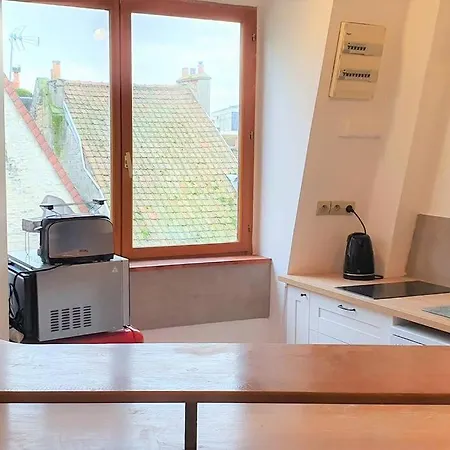 Cocon Rue Ecuyere - Calme- 2ch - 6pers דירה קאין