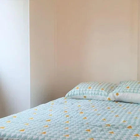 Cocon Rue Ecuyere - Calme- 2ch - 6pers קאין