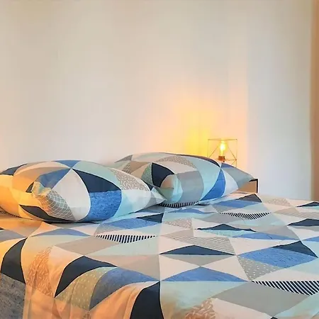 Cocon Rue Ecuyere - Calme- 2ch - 6pers קאין